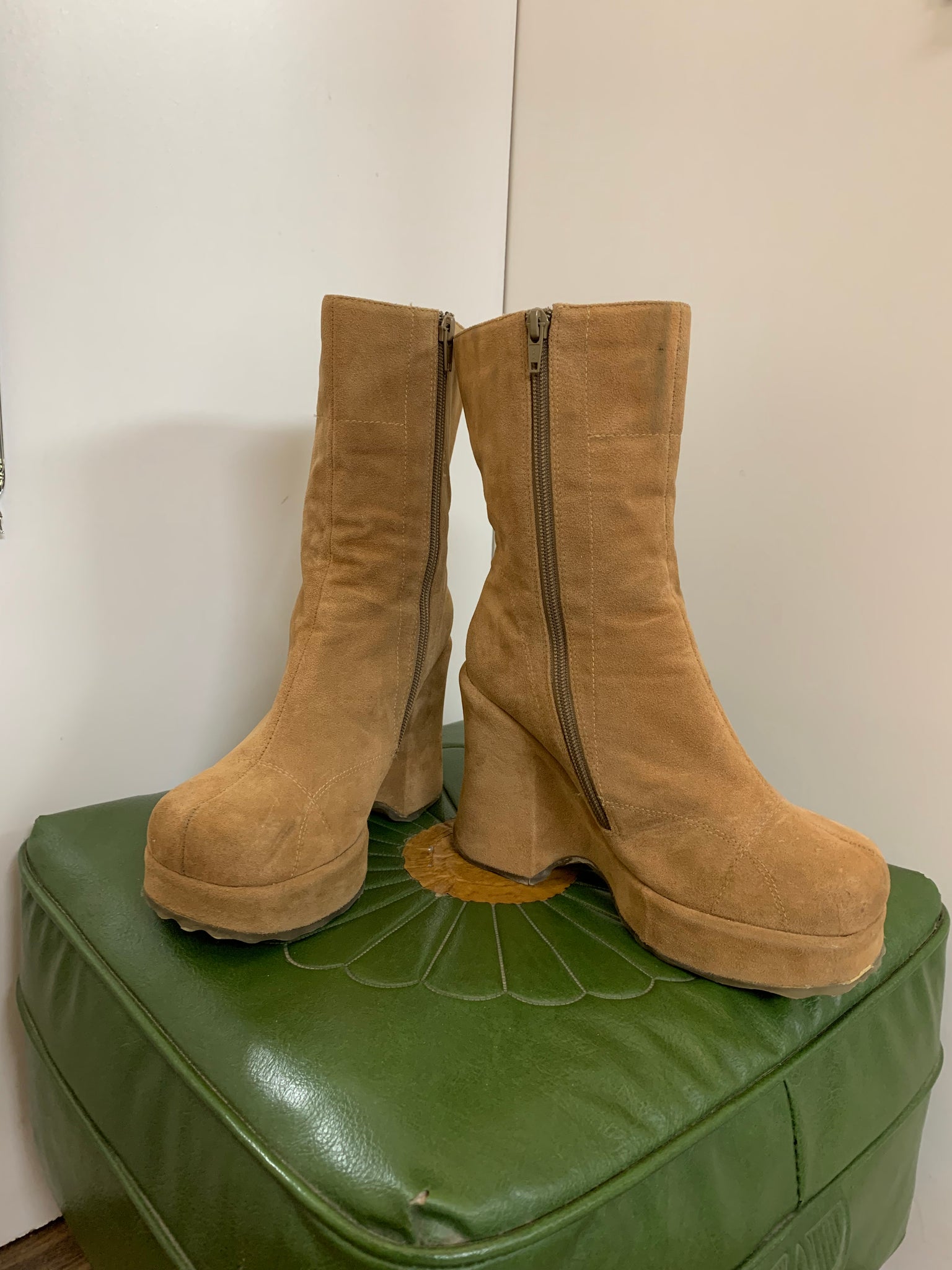 90s Suede Beige Platform Boots - Women's 7