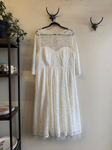 Torrid Ivory Lace Wedding Dress - XL
