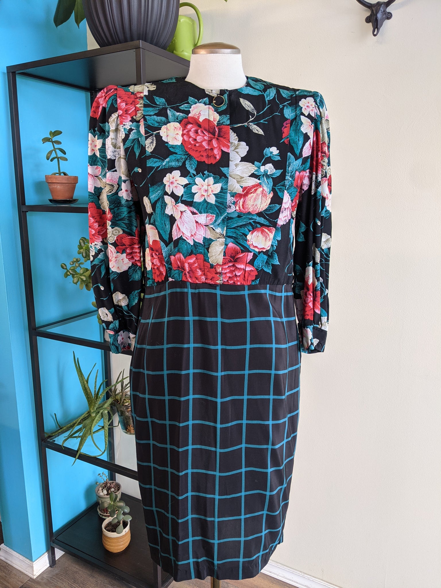 Floral & Plaid 80’s Long-Sleeve Dress
