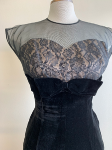1950s Black Velvet Wiggle Dress - S